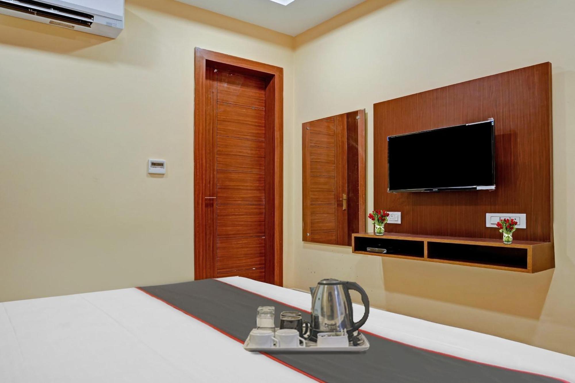 Hotel O Blue Diamond Αλλαχαμπάντ Εξωτερικό φωτογραφία