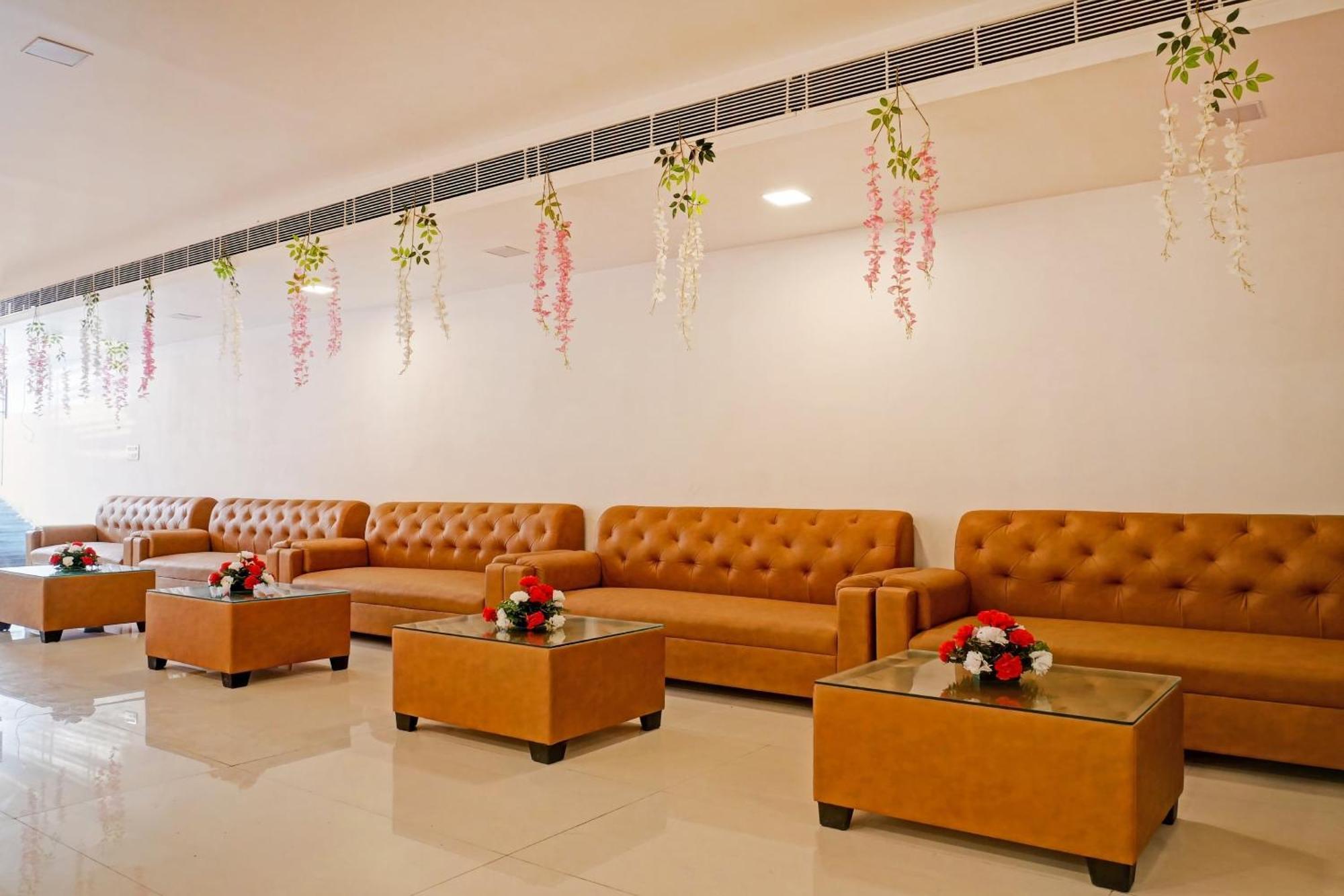 Hotel O Blue Diamond Αλλαχαμπάντ Εξωτερικό φωτογραφία